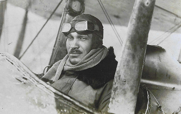 Pilot Fiala, otec slavné herečky, byl i legionář a budoval čs. letectvo