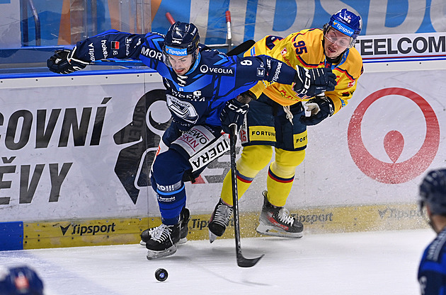 Gól Kaluse měl platit. Videorozhodčí nedostal zaplaceno, na měsíc má volno