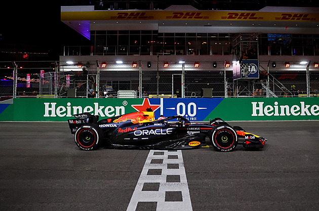 Suverénní jízda. Verstappen ovládl závod F1 v Las Vegas, druhý Norris nestačil