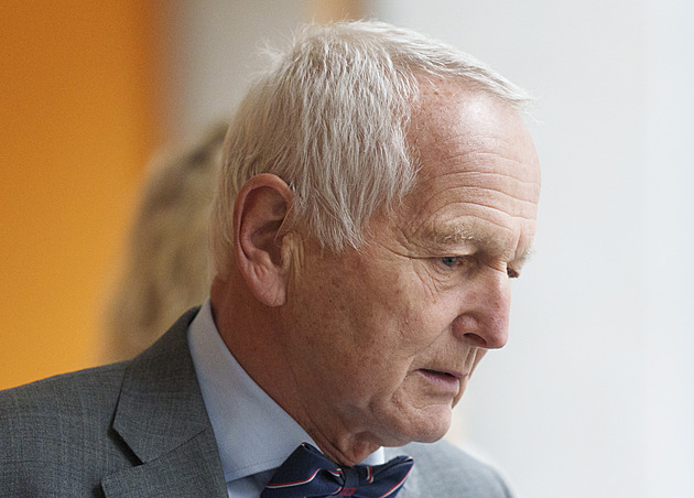 Životní zklamání. Nespím, vypovídá poškozený Pirk v kauze vydírání v IKEM