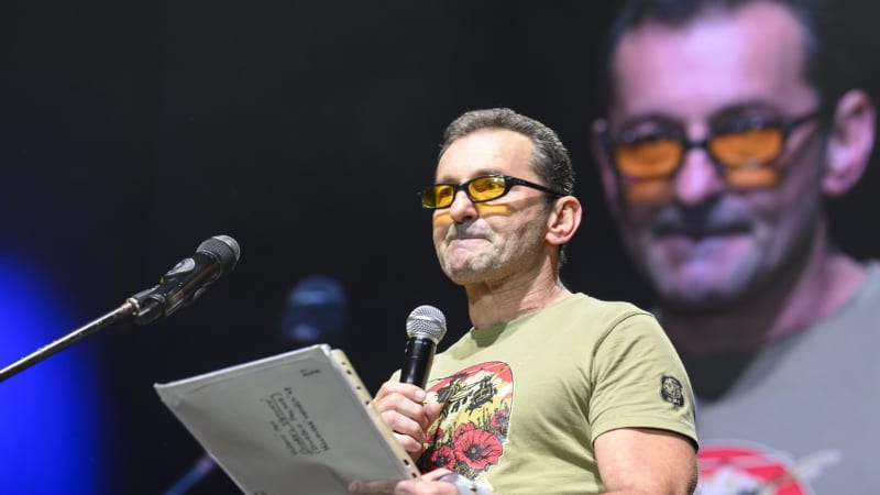 Vždy s licencí a bez nároku na honorář. Vetchý brání prověřované drony pro Ukrajinu