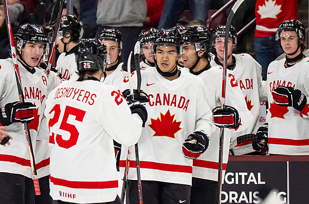 O podání rukou jsme nevěděli. Kanaďané se omlouvají Čechům, úmysl ale popírají
