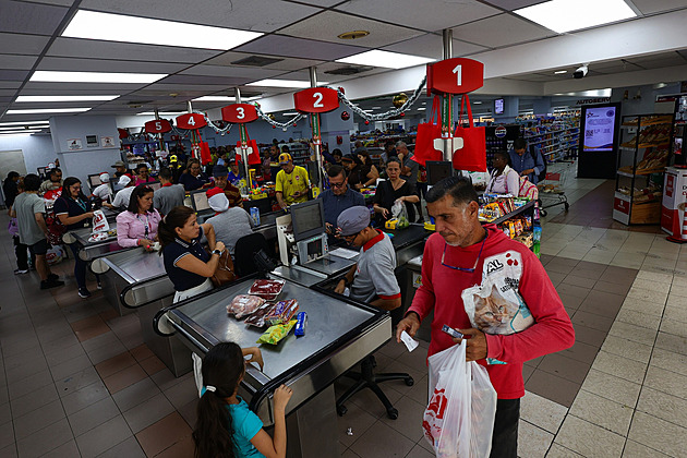 Jsme šťastní, ale bojíme se ven. Caracas obsadily milice a policie, represe zesílily
