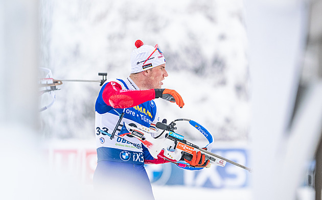 Biatlon ONLINE: Muži pojedou štafetu. Trenéři mění rozložení, Krčmář finišuje