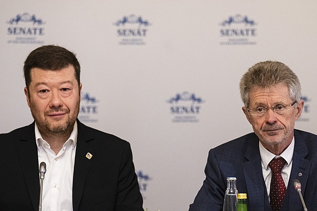 Okamura míří s Vystrčilem do Maďarska. Připomenu tam Ukrajinu, slíbil šéf Senátu