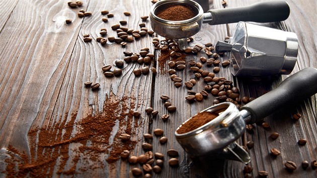 Test kávy z řetězců: Doušky radosti i velké nedostatky. Nejhůř dopadla věhlasná značka