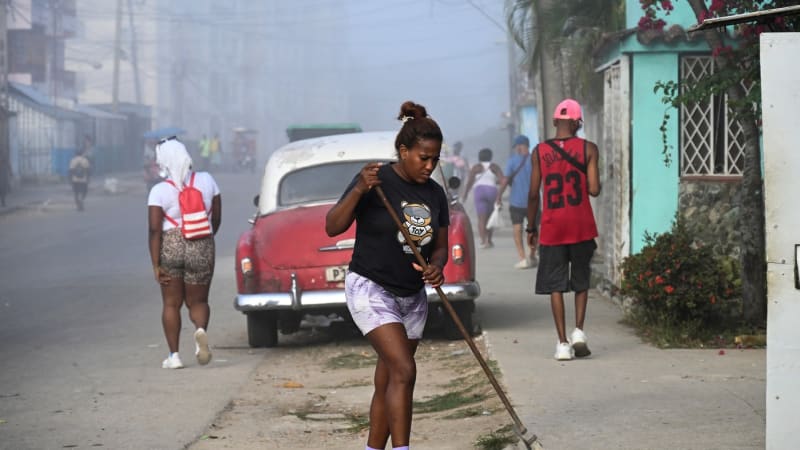 Vzpoura na Kubě: Lidé zaútočili na budovu komunistické strany, vadí jim nedostatek jídla