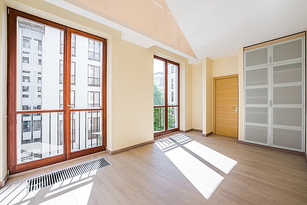 Nechtěné „ležáky“? Nemovitostí, které jsou dlouho v nabídce, v Česku ubývá