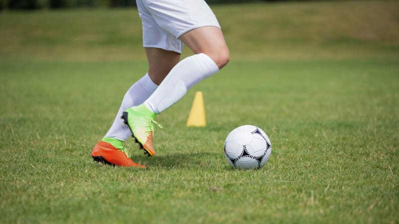 Ligoví rozhodčí, hvězda Karviné a další hráči. Podívejte se na seznam prošetřovaných komisí