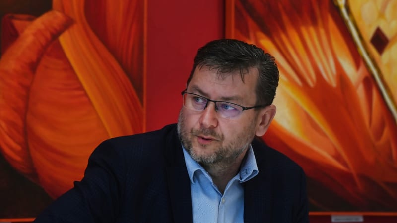 Asi uplácel, ale Karviná za něj vzkvétá. Co říkají místní o stíhaném primátorovi Wolfovi?