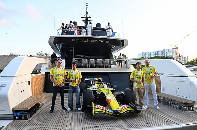 Další změna v F1. Po Mercedesu předvedou v Miami nové barvy i Racing Bulls