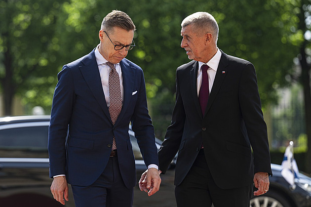 Finský prezident se setkal s Babišem. Probrali bezpečnostní situaci i Ukrajinu