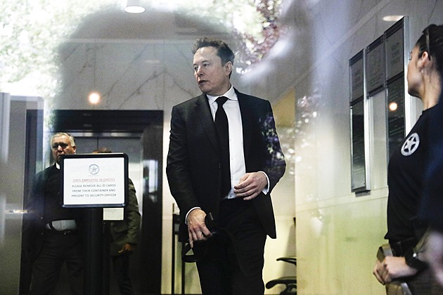 ANALÝZA: U soudu Musk prohrál, ale v něčem pravdu má. Ideály AI se drolí