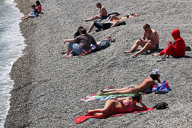 Noční můra. Ukrajinci uvěznili ruské turisty na Krymu, ochromili i železnici