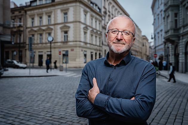 Když se porazí železniční kartel, peněz bude dost. Staví se zbytečné věci, říká Jančura