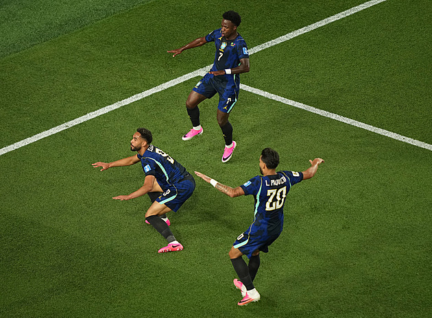 20. den MS ve fotbale: Brazílie jde v play off na Japonsko, Nizozemsko čeká Maroko
