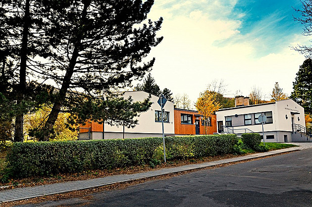 Zápach ve školce v Kopřivnici zůstává, děti se zatím nemohou vrátit
