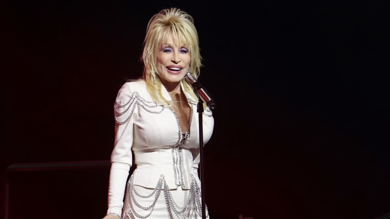 Zpěvačka Dolly Parton podlehla zákeřné nemoci. Swift či Beyoncé jí poslaly vzkaz do nebe
